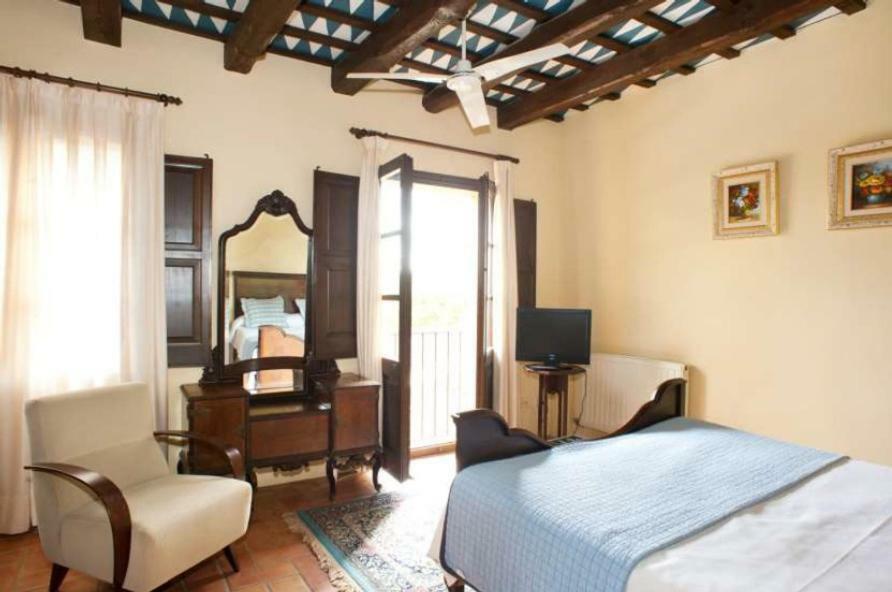 Hostal La Riera 톨로엘라데몽트그리 외부 사진