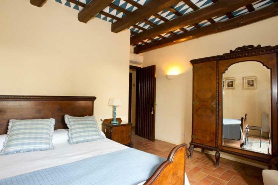 Hostal La Riera 톨로엘라데몽트그리 외부 사진